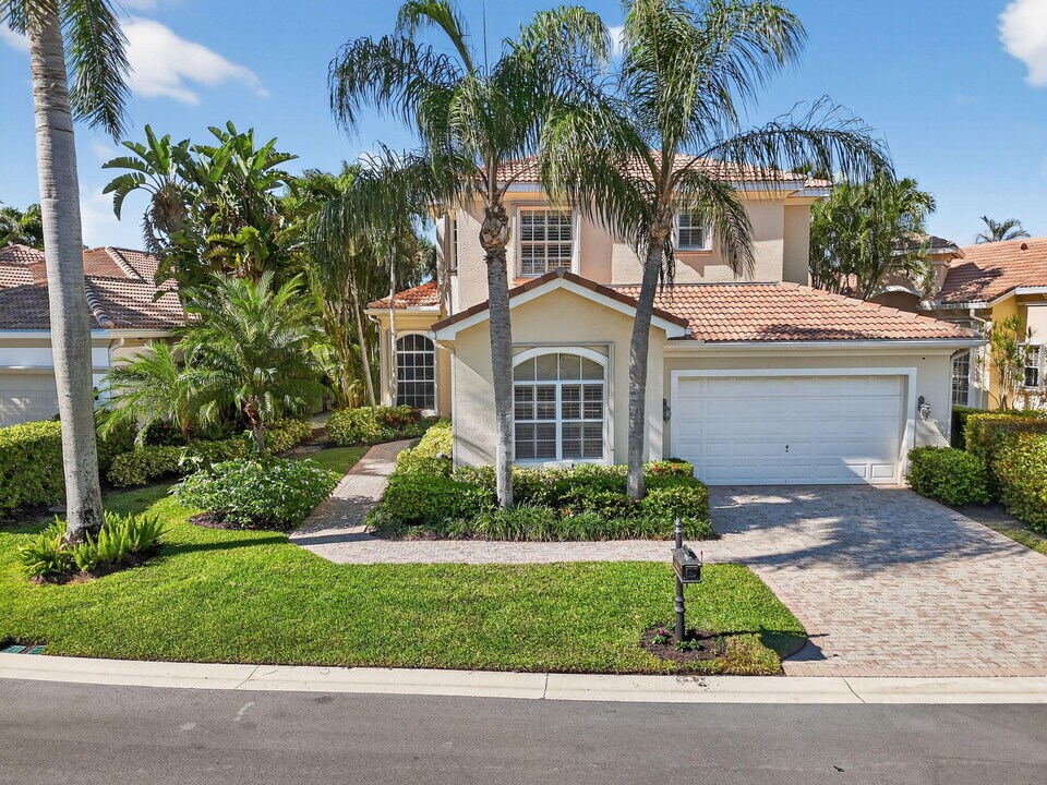 109 Andalusia Way in Palm Beach Gardens, FL - Building Photo