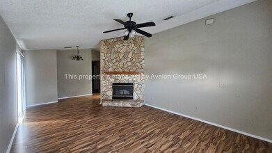 10160 Geni Hill Cir N in Jacksonville, FL - Building Photo - Building Photo
