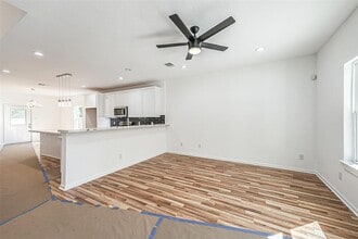 5317 Chennault Rd in Houston, TX - Building Photo - Building Photo