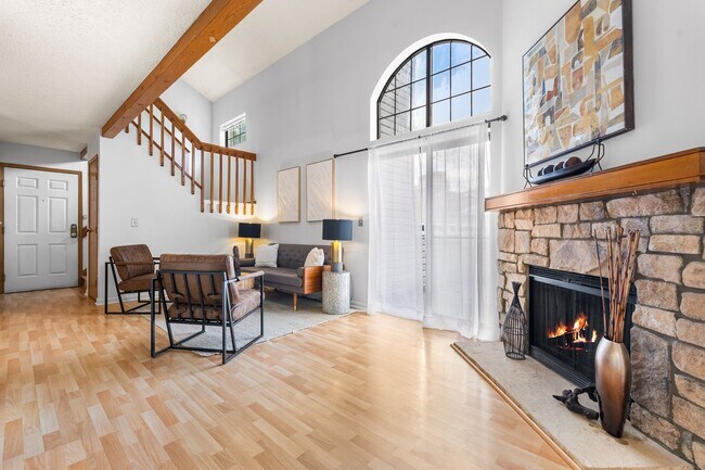 property at 942 S Walden St