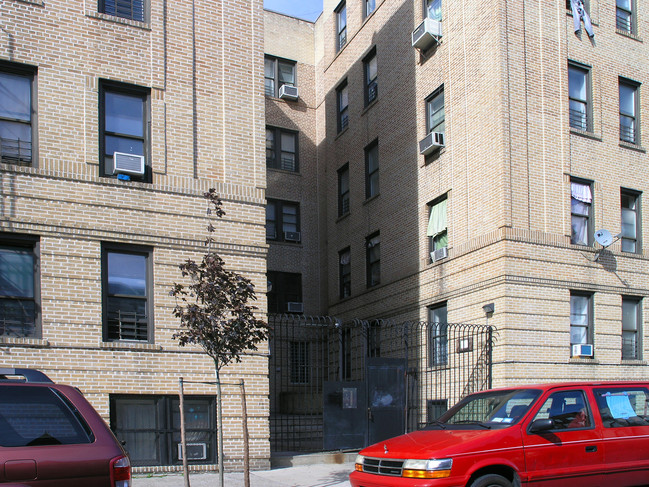 457-461 E 187th St in Bronx, NY - Building Photo - Building Photo