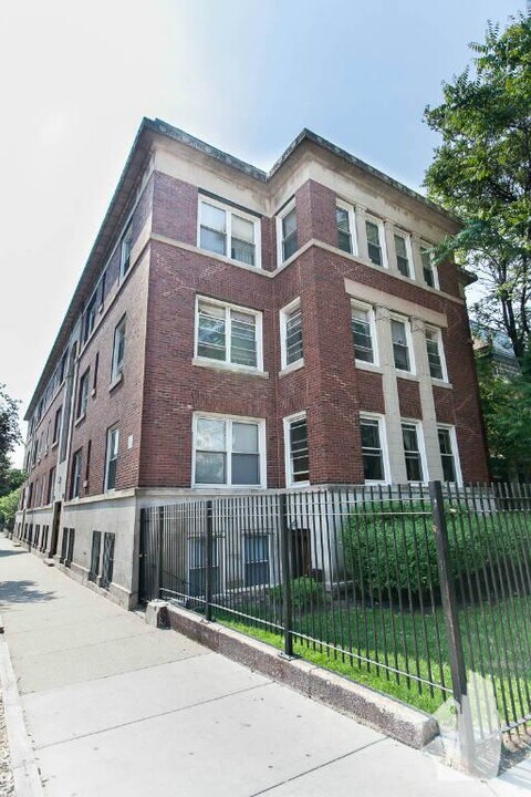 1010 W Sunnyside Ave, Unit 3 in Chicago, IL - Building Photo