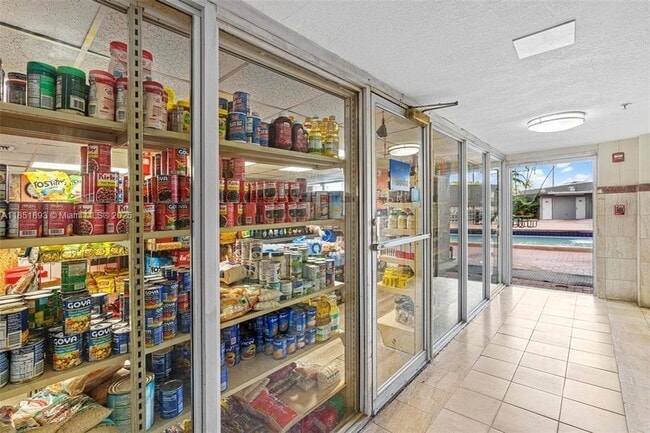 1800 NW 24th Ave in Miami, FL - Building Photo - Building Photo