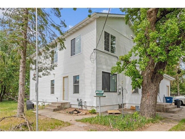 property at 2310 Leona Dr