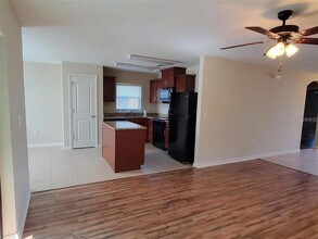 4567 Barbuda Dr in Tavares, FL - Building Photo - Building Photo
