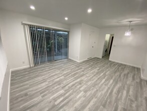 1329 S Saltair Ave, Unit unit 3 in Los Angeles, CA - Building Photo - Building Photo
