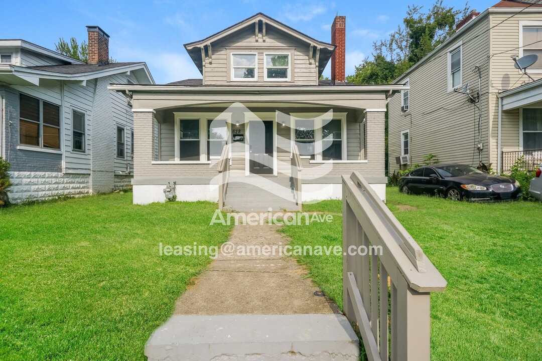 628 S 40th St in Louisville, KY - Building Photo