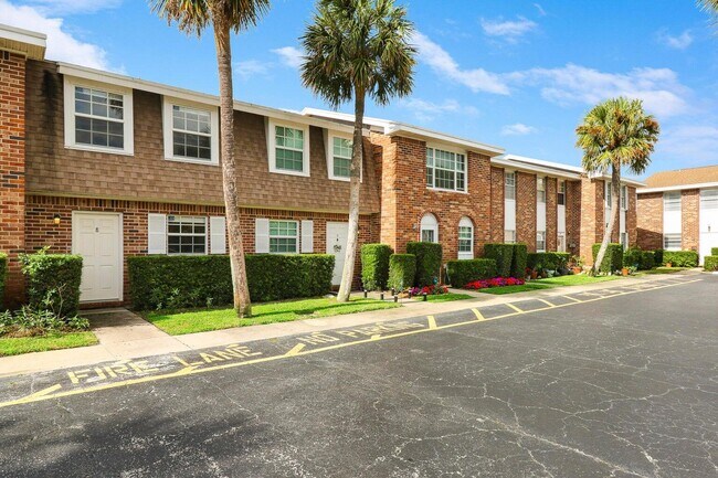 415 N Cypress Dr in Jupiter, FL - Building Photo - Building Photo
