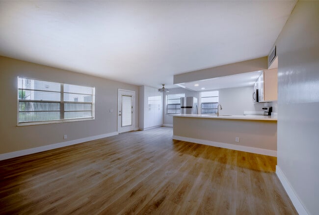 917 Flanders T in Delray Beach, FL - Building Photo - Building Photo