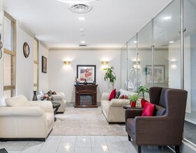 1700 Eglinton Ave E in Toronto, ON - Building Photo - Building Photo