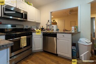 76 Egmont St, Unit 3 in Brookline, MA - Building Photo