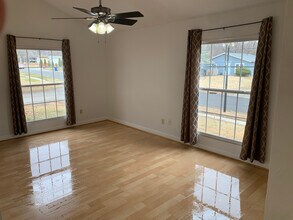 591 Britmore Ct in Florissant, MO - Building Photo - Building Photo