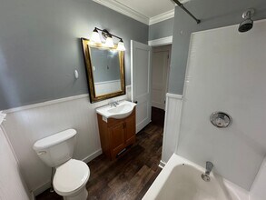 120 S West St in Royal Oak, MI - Building Photo - Building Photo