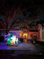 14412 NW 83rd Pl in Miami Lakes, FL - Building Photo