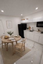 10424 SW 7th St in Miami, FL - Building Photo - Building Photo