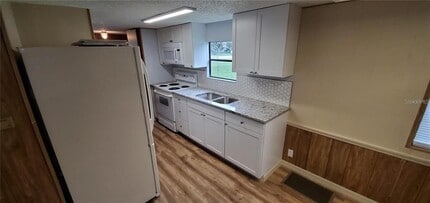 5760 Sun Up Rd in Land O Lakes, FL - Building Photo - Building Photo