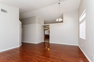 245 Marks St in Henderson, NV - Building Photo - Building Photo