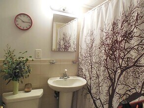 10 Smith Ave, Unit 1R in Somerville, MA - Building Photo - Building Photo