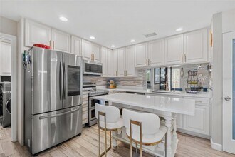 2824 Paddock Dr in Palm Harbor, FL - Building Photo - Building Photo