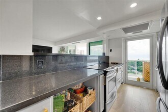 2841 N Ocean Blvd, Unit 1004 in Fort Lauderdale, FL - Foto de edificio - Building Photo