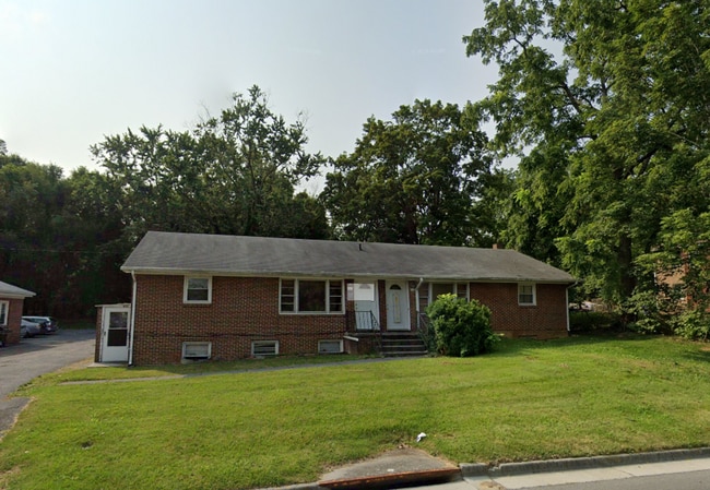 property at 430 Roanoke St E
