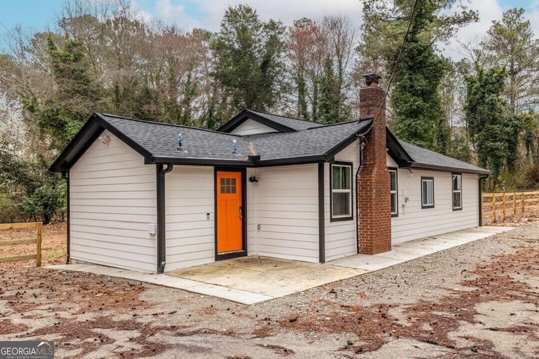 4350 Welcome All Rd in College Park, GA - Building Photo