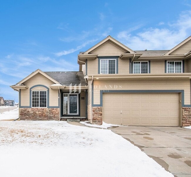 property at 2108 S 197th St