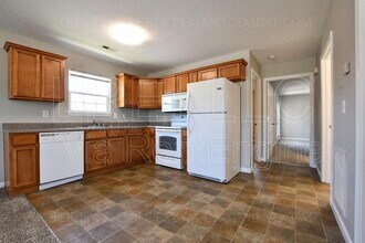 300 Keeneland Dr in Elizabethtown, KY - Building Photo - Building Photo