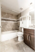 1659 N Halsted St in Chicago, IL - Building Photo - Building Photo