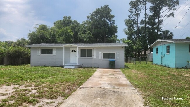 549 Martha Dr in Daytona Beach, FL - Building Photo - Building Photo