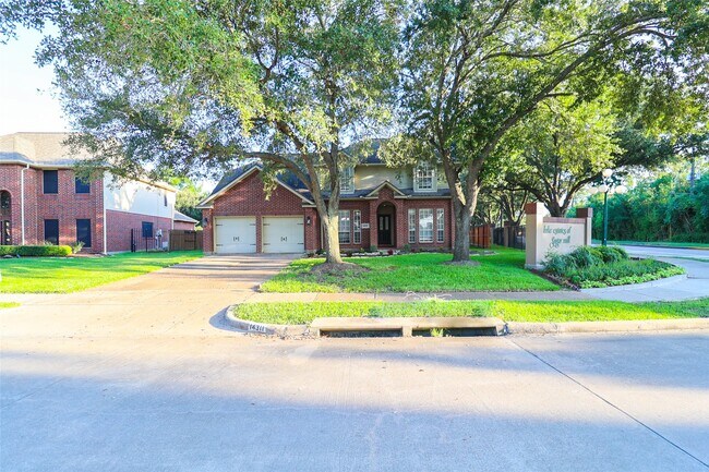 14311 Ragus Lake Dr