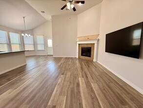 3416 Sadie Dr in Yukon, OK - Building Photo - Building Photo