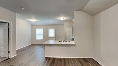 1432 Dustin Dr in Edmond, OK - Building Photo - Building Photo