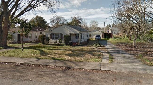 property at 1617 Arbutus Ave