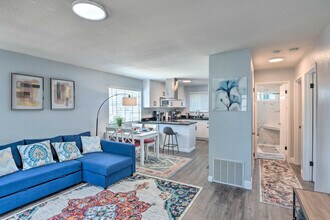 434 Larkin St, Unit ID1305178P in Monterey, CA - Foto de edificio - Building Photo