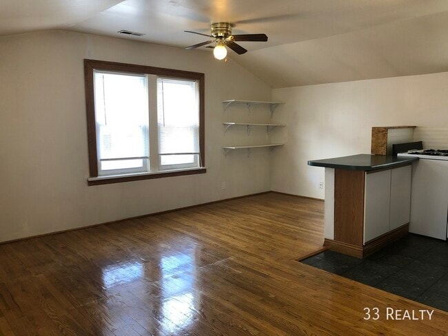 property at 751 W Schubert Ave