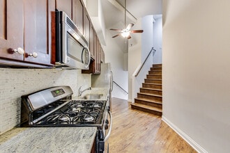 1804 N Sheffield Ave, Unit 1R in Chicago, IL - Foto de edificio - Building Photo