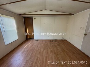 3101 Western Hills Dr W in Mobile, AL - Building Photo - Building Photo