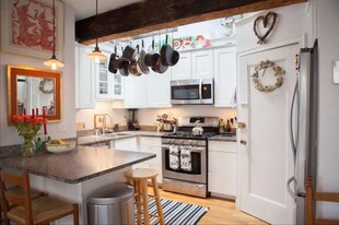 51 Hancock St, Unit 14 in Boston, MA - Building Photo