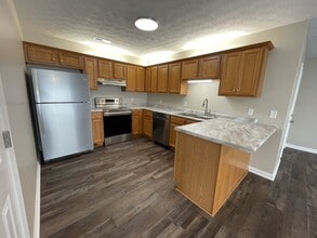 2059 Adelsheim Cir SW in Cullman, AL - Building Photo - Building Photo