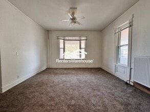 1326 E 9th St in Des Moines, IA - Building Photo - Building Photo