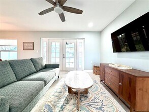 10133 4th St E in Treasure Island, FL - Building Photo - Building Photo