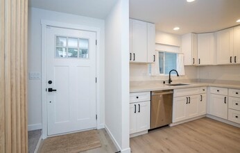 4714 69th St Ct NW in Gig Harbor, WA - Building Photo - Building Photo