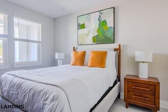 2361 Commerce Park Dr NE, Unit 5201 in Palm Bay, FL - Building Photo - Building Photo