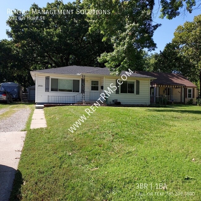 property at 2021 SW Hope St