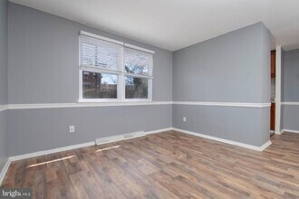 4409 Falls Bridge Dr in Baltimore, MD - Building Photo - Building Photo