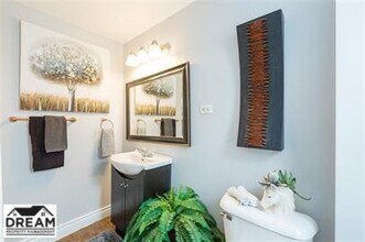 279 Mitton St N in Sarnia, ON - Building Photo - Building Photo