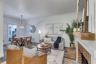 4405 Bowser Ave in Dallas, TX - Building Photo - Building Photo