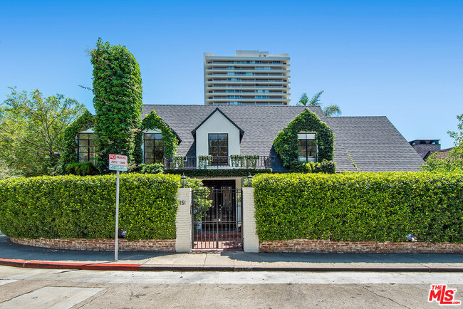 property at 1151 Sunset Vale Ave.