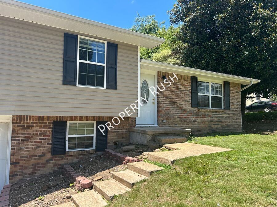 9119 Westminister Cir Dr in Chattanooga, TN - Building Photo